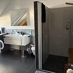 아파트 Wunderschoene In Erftstadt-liblar 15 Minuten Bis Zum Phantasialand! *