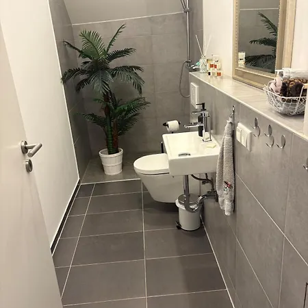 Wunderschoene In Erftstadt-liblar Apartment