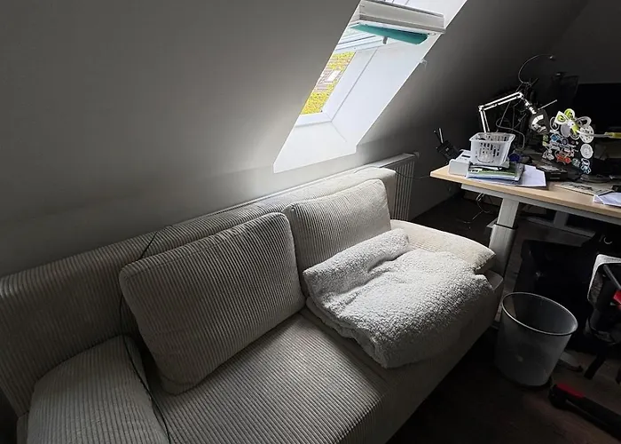 Wunderschoene In Erftstadt-liblar 15 Minuten Bis Zum Phantasialand! Appartement