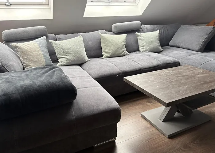 Wunderschoene In Erftstadt-liblar 15 Minuten Bis Zum Phantasialand! Appartement *